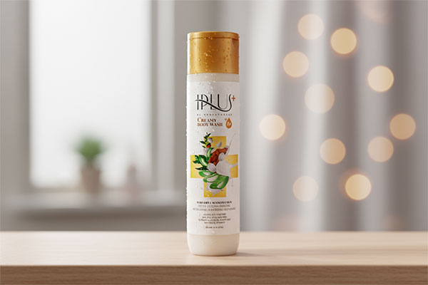 شامپو بدن کرمی پوست خشک و حساس آی پلاس روی قفسه حمام