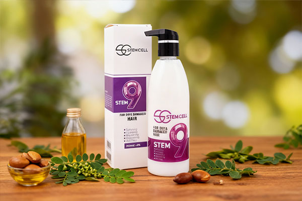 کرم موهای خشک و آسیب دیده استم سل در کنار مواد طبیعی مراقبت از مو