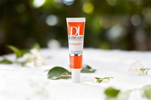 کرم مرطوب کننده پوست حساس رزالیفت درمالیفت برای کاهش التهاب