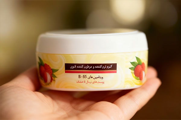 بافت نرم و جذب سریع کرم میوه‌ای سیلکی تاچ مای