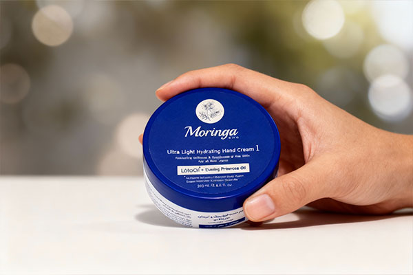 کرم آبرسان کامان زرد با عناصر طبیعی عسل و آب