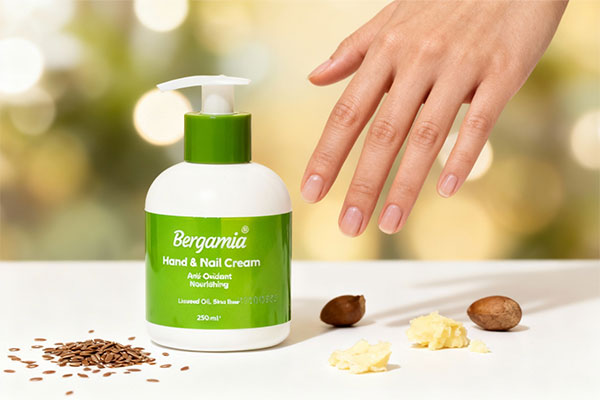کرم مرطوب کننده دست و ناخن روغن کتان برگامیا 250 میلی لیتر