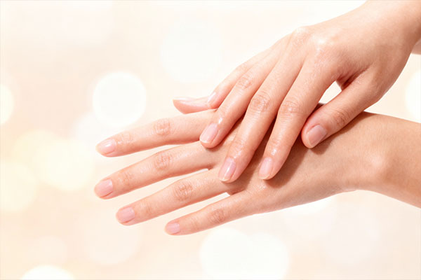 نتیجه استفاده از کرم مرطوب کننده شی باتر ویت یو برای پوست دست