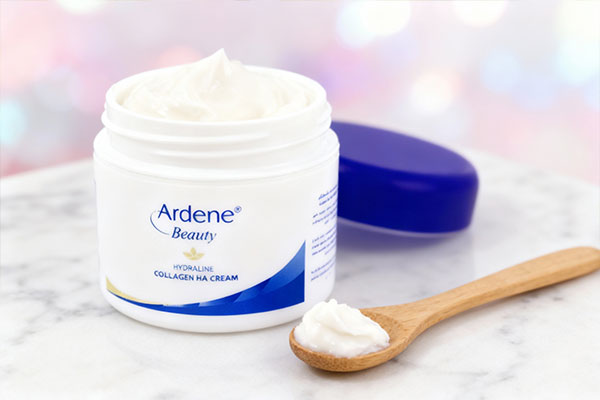 کرم آبرسان کلاژن آردن با بافت نرم و مغذی