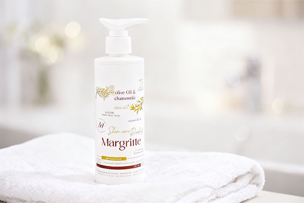 کرم آبرسان زیتون و بابونه مارگریت برای پوست حساس