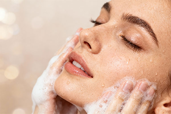 فوم شستشوی صورت ژل رویال شون برای پاکسازی پوست