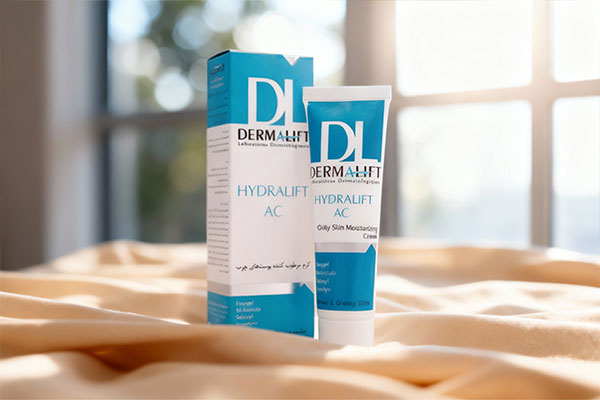 کرم آبرسان پوست چرب درمالیفت برای تنظیم چربی پوست