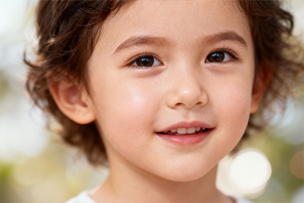 پوست نرم و مرطوب کودک با کرم رطوبت‌رسان درمالوگ کیدز