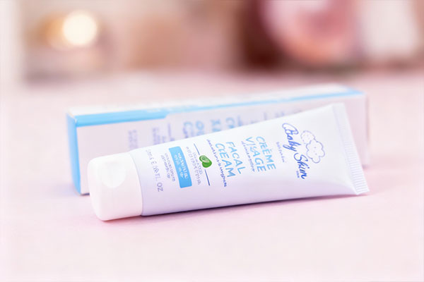 کرم مرطوب کننده صورت کودک بیبی اسکین برای پوست حساس