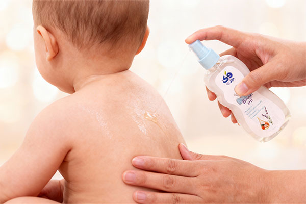 روغن بچه آرگان و اسطوخودوس وی کر برای ماساژ پوست کودک