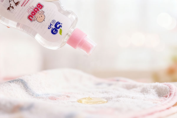روغن بچه گل رز و پنبه دانه وی کر برای پوست حساس کودکان