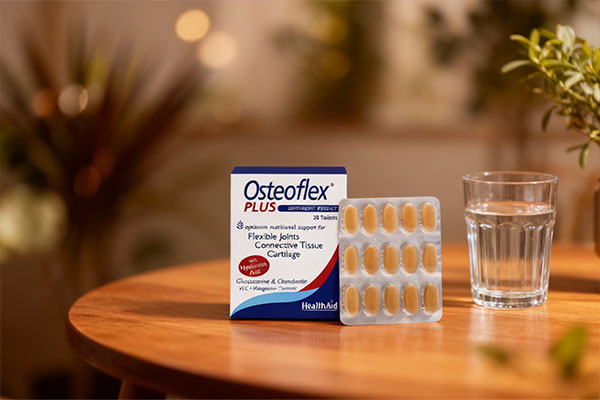 مکمل استئوفلکس پلاس هلث اید همراه با لیوان آب