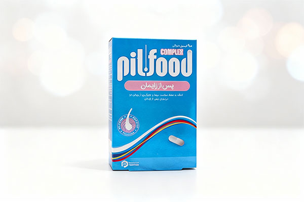 کپسول پیلفود کمپلکس پس از زایمان دارو درمان پارمیدا روی سطح سفید