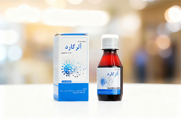شربت آلرگارد نیاک روی سطح سفید