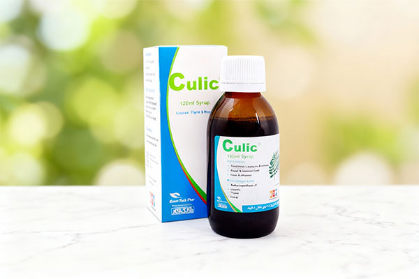 شربت کالیک نوتک فار روی سطح مرمر سفید