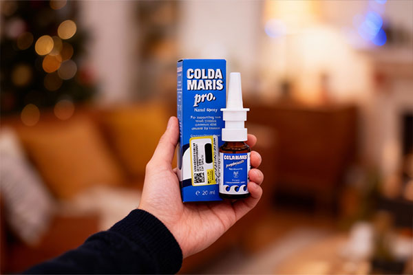 نحوه استفاده از اسپری بینی کلداماریس آبی