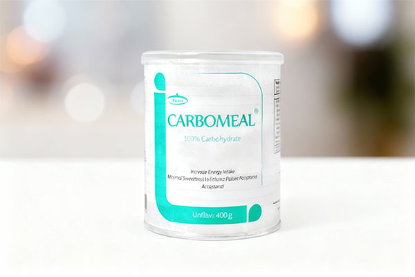 پودر کربومیل کارن روی سطح سفید