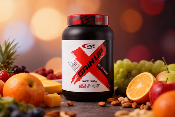 پودر گین آپ بزرگسالان کارن در کنار مواد غذایی سالم