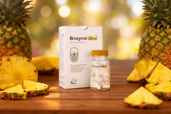 کپسول بروزایم اولترا تچرا فارمد در کنار برش&zwnj;های آناناس