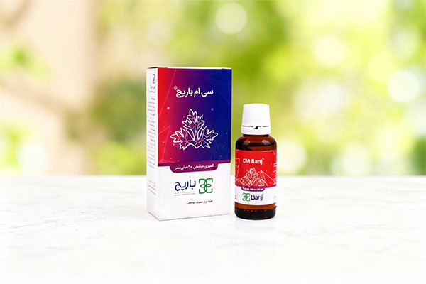 اسپری موضعی سی ام باریج اسانس روی سطح مرمر سفید