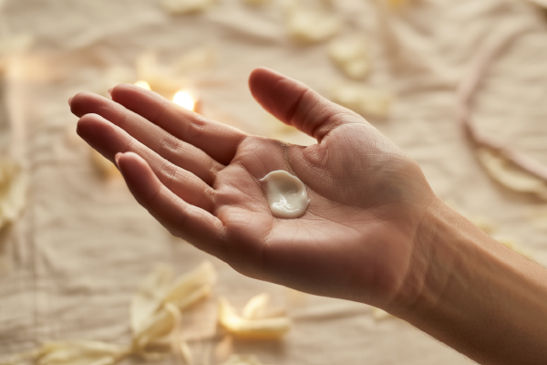 خرید کرم سوختگی برای ترمیم پوست آسیب&zwnj;دیده