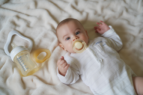 تجهیزات مادر و کودک برای تغذیه نوزاد