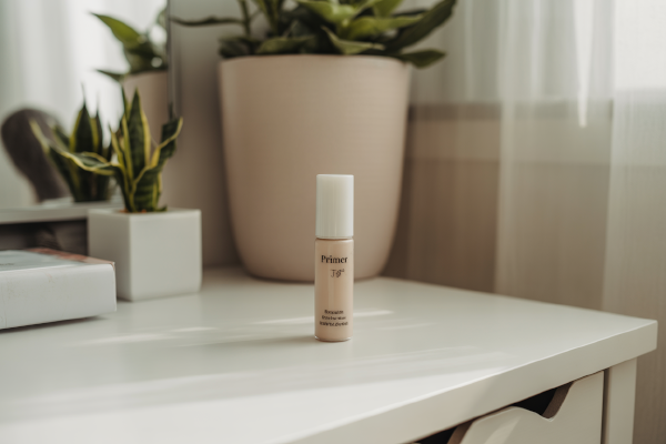 خرید پرایمر صورت برای افزایش ماندگاری آرایش