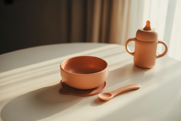 خرید لوازم غذاخوری کودک از داروخانه آنلاین